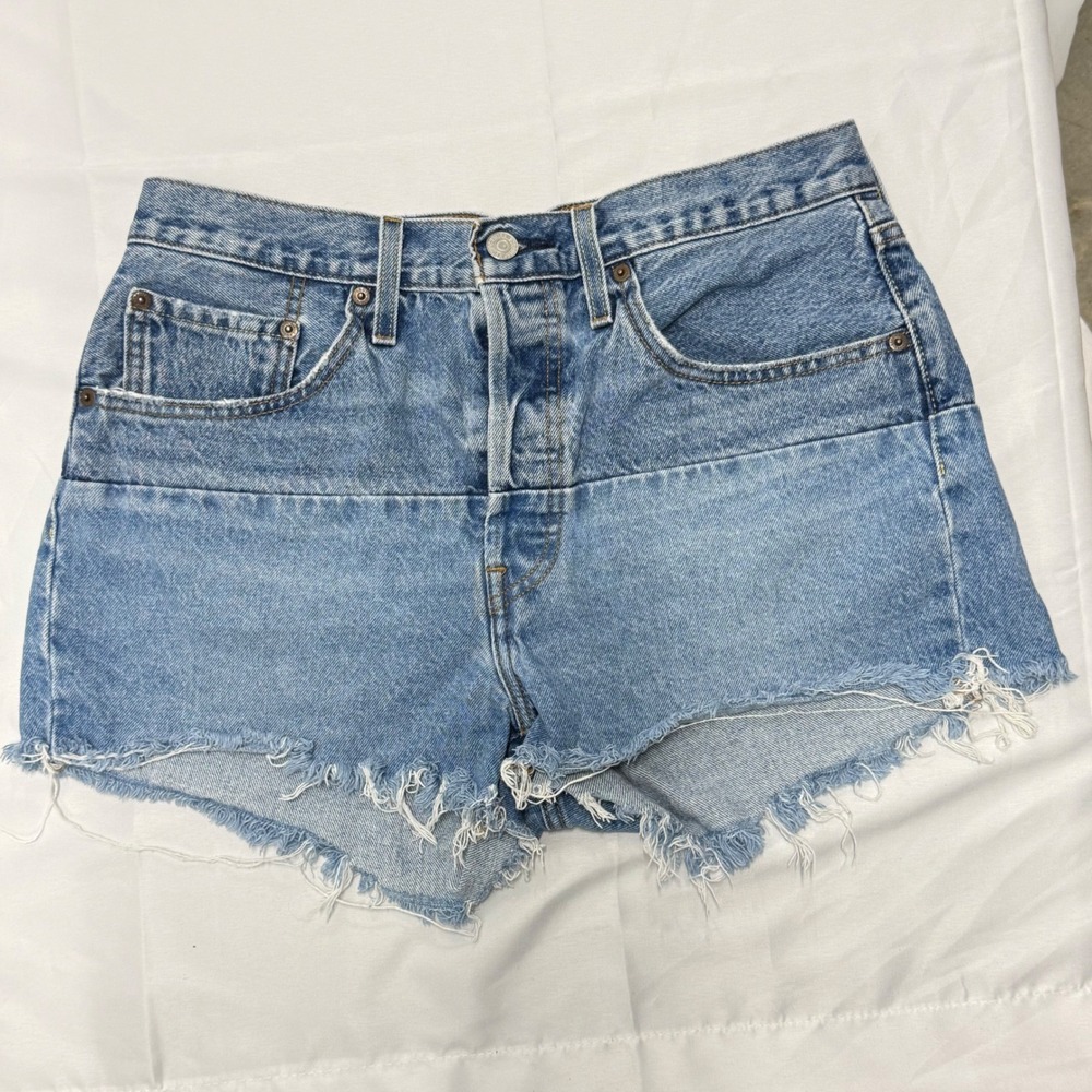 Levis 501 150th Anniversary Edition Denim Shorts Medium Wash Button Fly 27